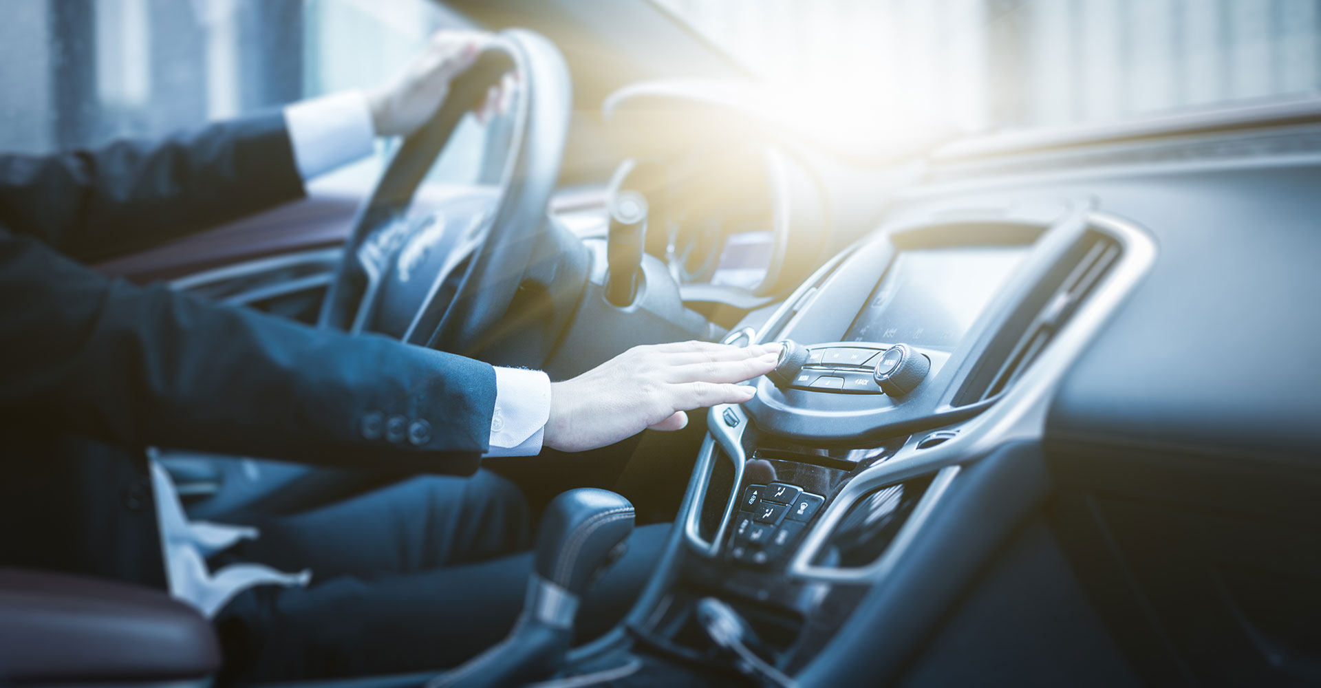 お車のみご手配ください。運行業務を請け負います。